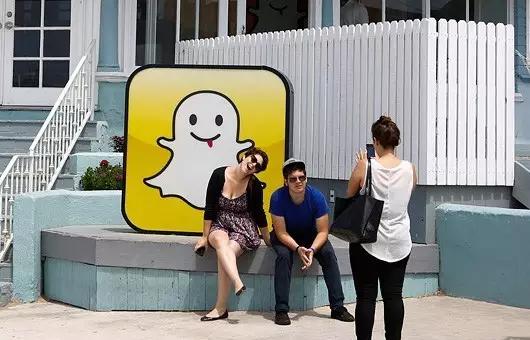Snapchat：让Facebook也无可奈何的“酷”生意