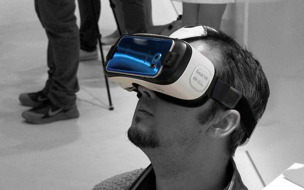 三星与 Oculus 合作的 Gear VR